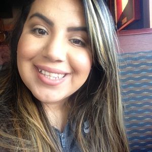 Meet your Posher, Carina